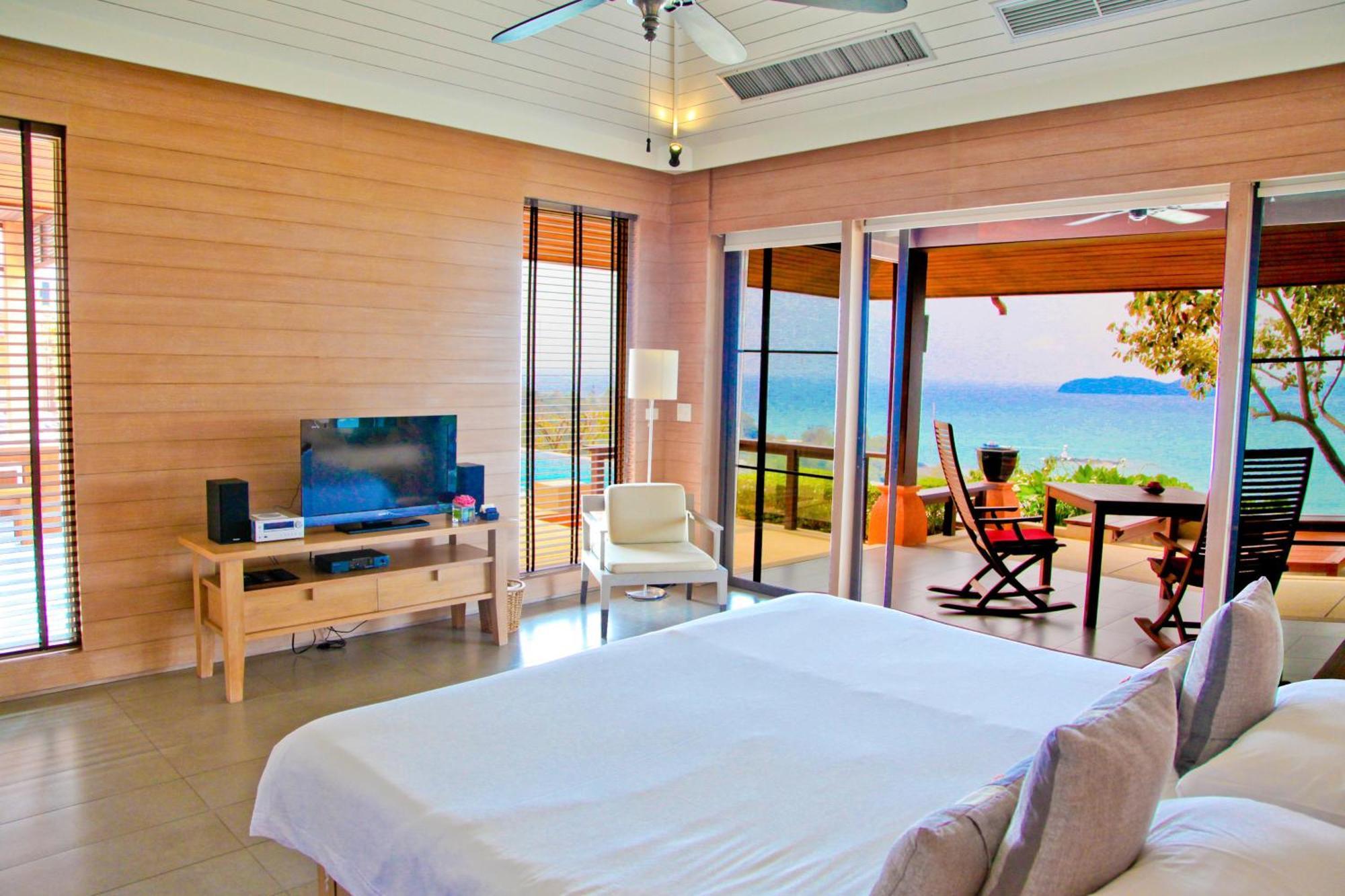 Sri Panwa Phuket Luxury Pool Villa Hotel - Sha Plus Habitación foto A bedroom at the resort