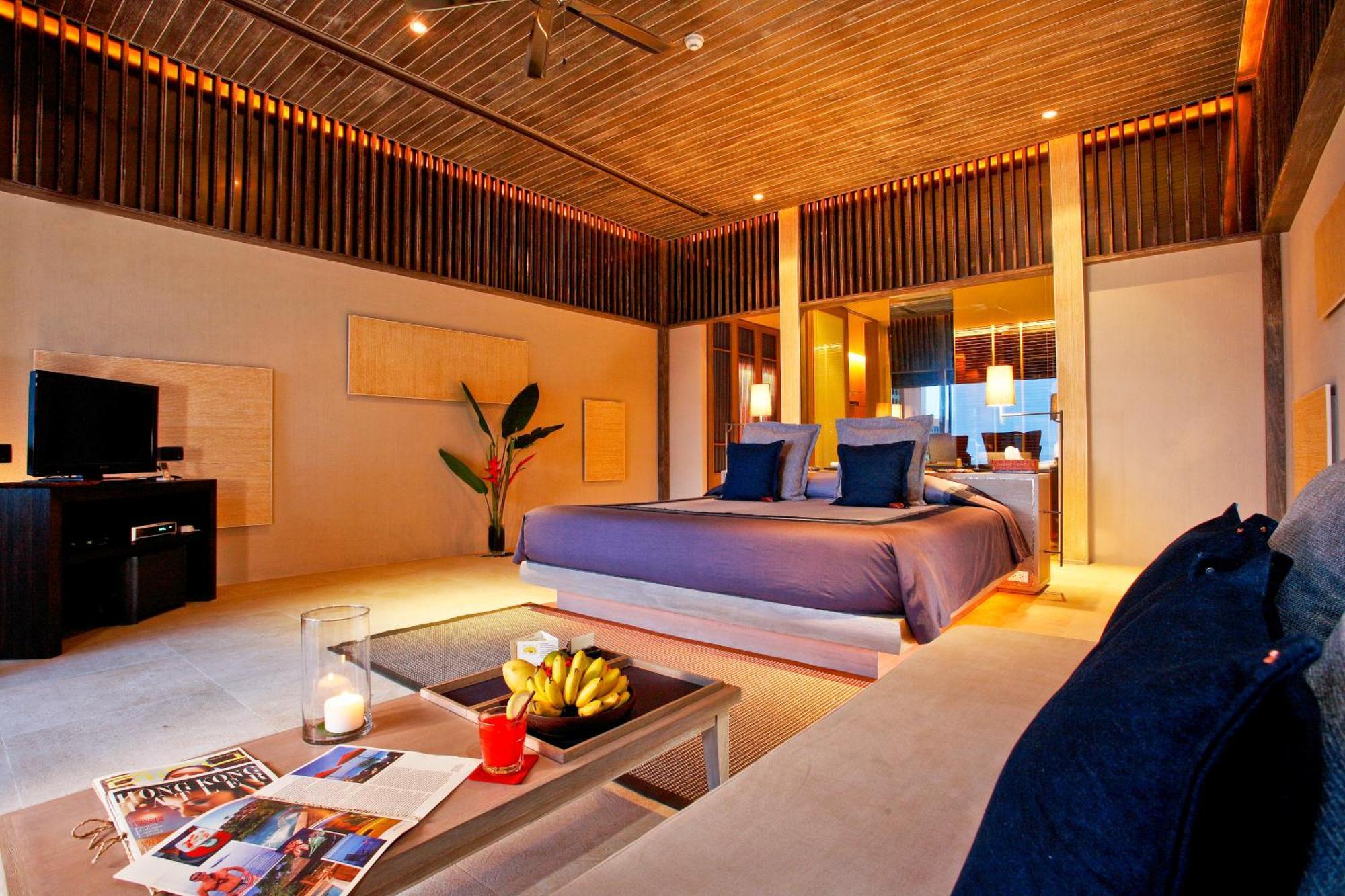 Sri Panwa Phuket Luxury Pool Villa Hotel - Sha Plus Habitación foto A bedroom at the resort